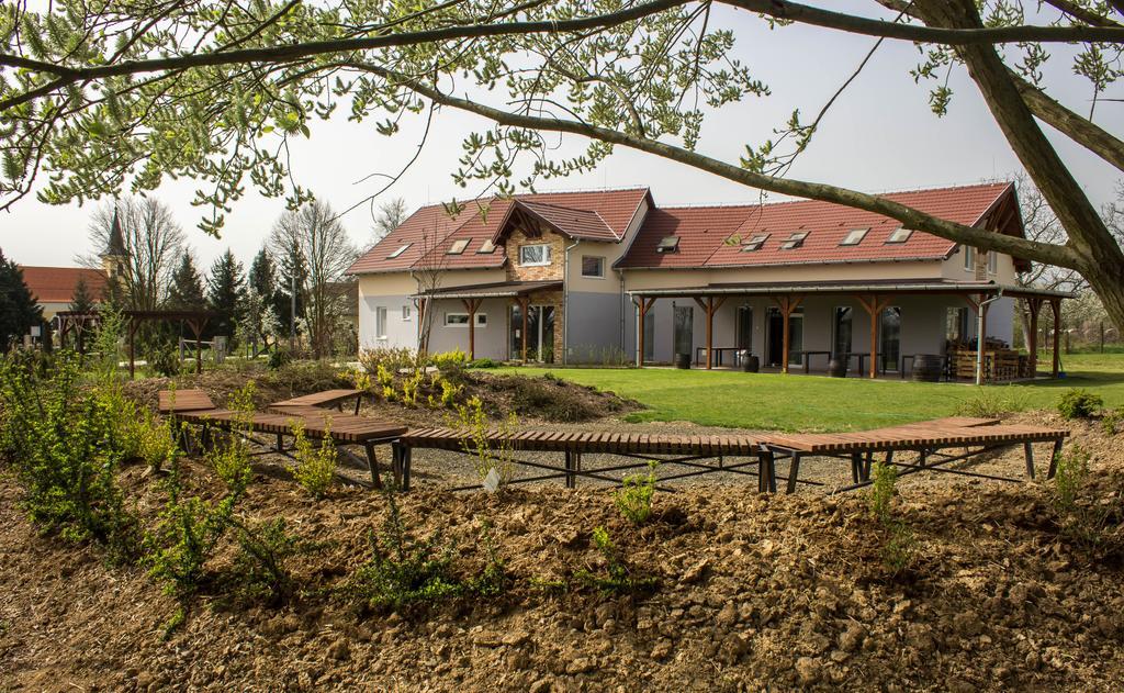 Hotel Horpácsi Európa Pihenő Központ Exterior foto
